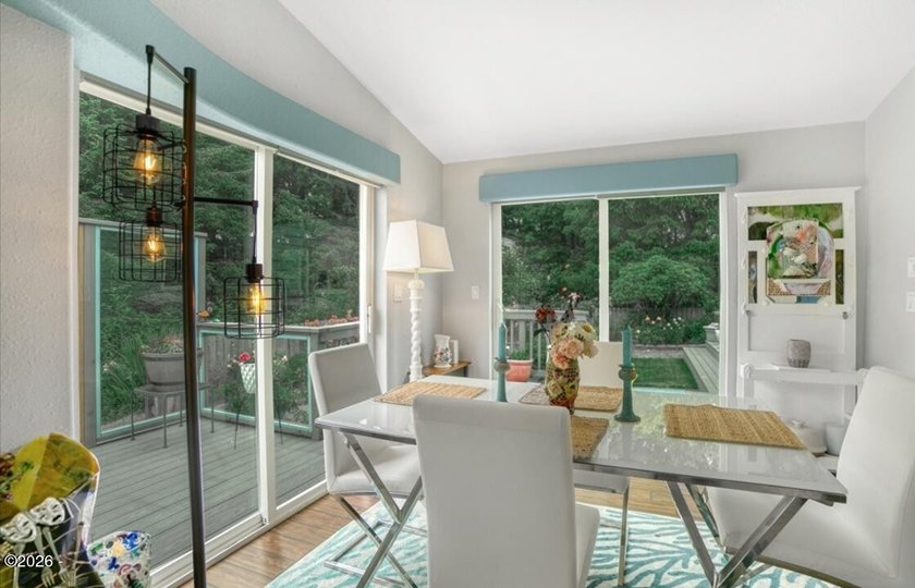 Stunning manufactured home WITH OCEAN VIEWS in a lovely - photo 16