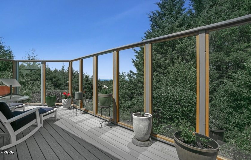Stunning manufactured home WITH OCEAN VIEWS in a lovely - photo 30