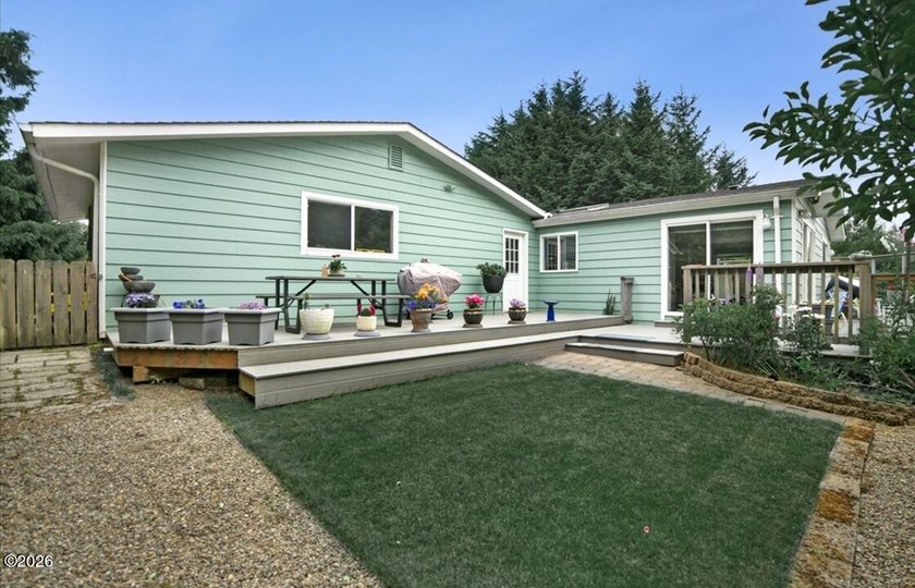Stunning manufactured home WITH OCEAN VIEWS in a lovely - photo 32