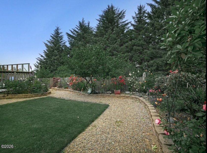 Stunning manufactured home WITH OCEAN VIEWS in a lovely - photo 34