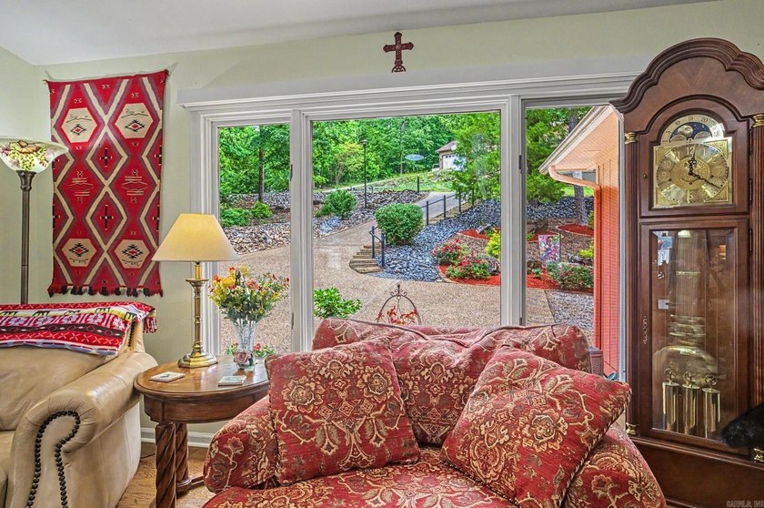 Beautiful 4 bedroom, 3 bath lakefront home on Lake Cortez - photo 6