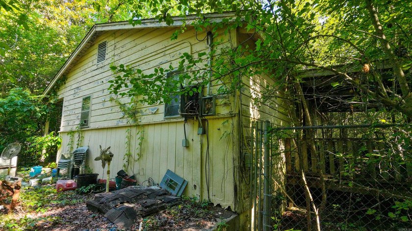 ATTENTION BUYERS &amp; BUILDERS IN THE SHERIDAN AREA! Uncover the - photo 5