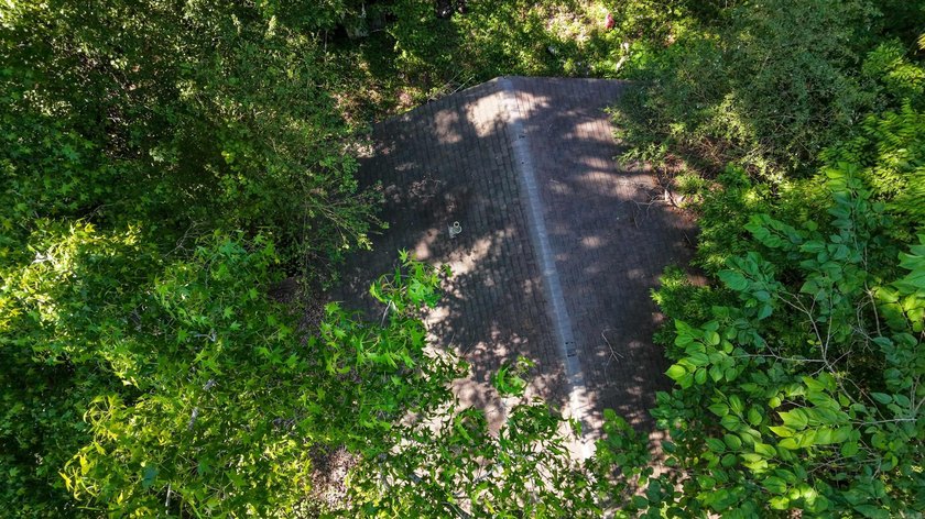 ATTENTION BUYERS &amp; BUILDERS IN THE SHERIDAN AREA! Uncover the - photo 8