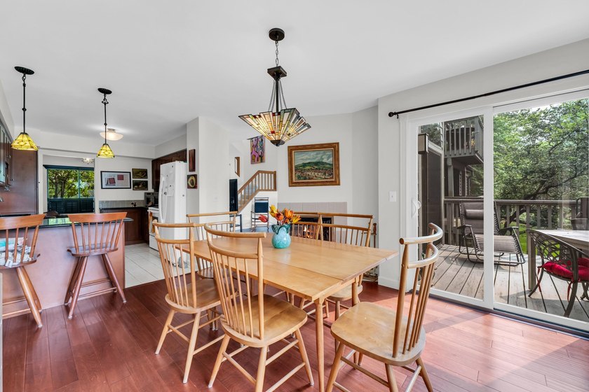 Golf Course View! Beautifully updated three-level Kensington - photo 16