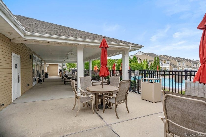The Vineyards at Blue Point - a desirable 55+ Gated Community - photo 41