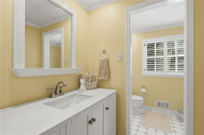Located in the highly sought-after Teasley Elementary School - photo 26