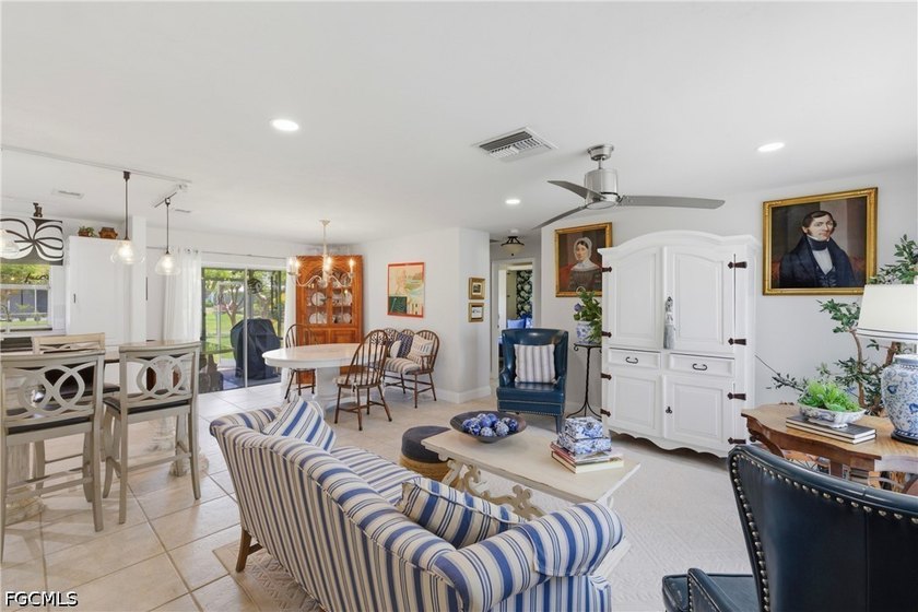 Centrally located and close to shopping and dining, this - photo 4
