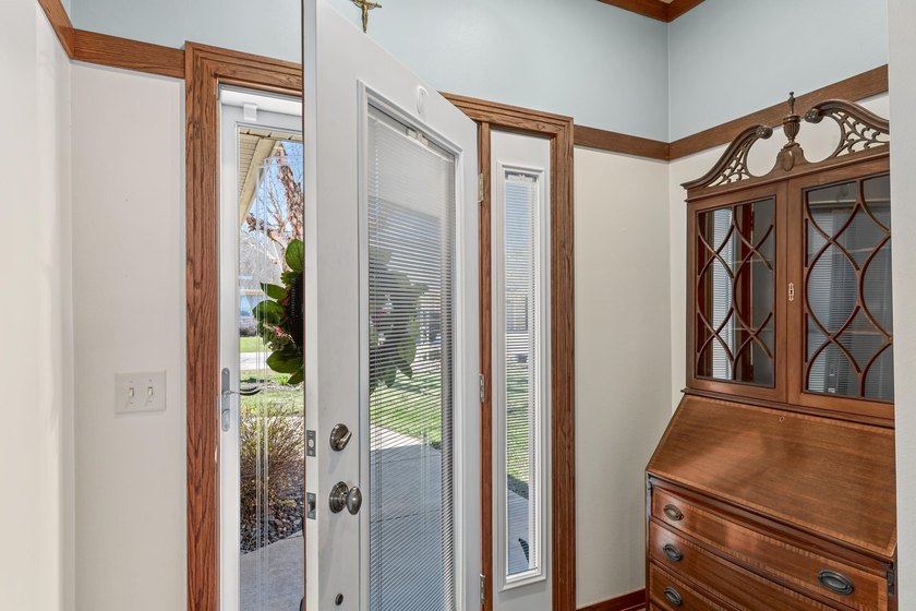 Set on the shores of Lake Puckaway, this exceptional condo - photo 4