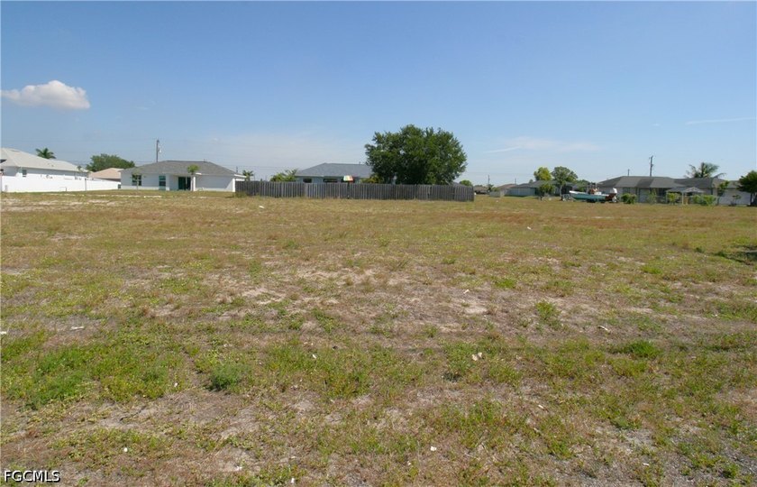 Oversized 3-lot site! Exceptional opportunity in one of Cape - photo 3