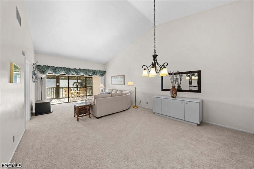 NEW AND IMPROVED PRICE! Welcome to your perfect Florida getaway - photo 3
