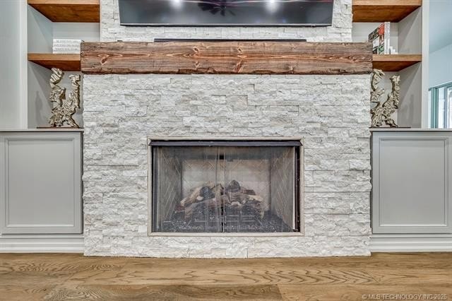 Come home to luxury and tranquility just across the river in the - photo 8