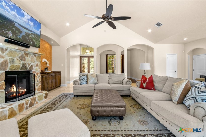 AMAZING OPPORTUNITY to have 2 PRIVATE ACRES near LAKE BELTON - photo 9