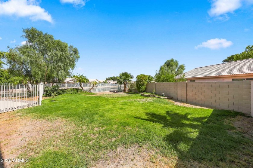 Lake views in the desert? Yes, and you'll want to see them in - photo 28