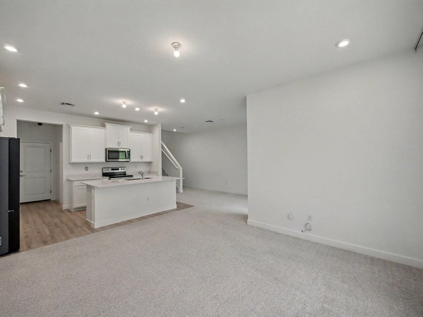 Welcome to modern living in Cadence at Tradition! This - photo 14