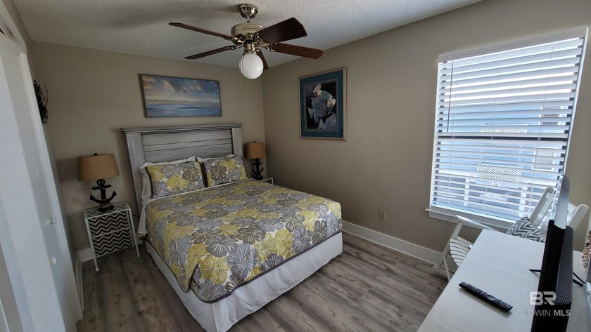 Price Adjustment!! Schedule your tour today! Newly Renovate with - photo 18