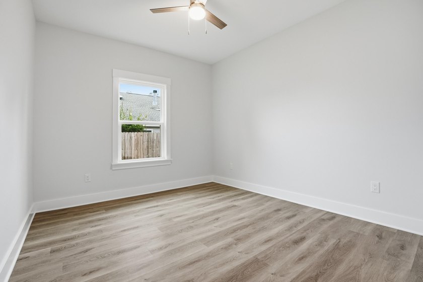 $10,000 Anyway Money! 2-10 Builder Warranty! 1 Year Termite - photo 23