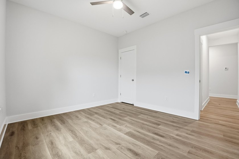 $10,000 Anyway Money! 2-10 Builder Warranty! 1 Year Termite - photo 27