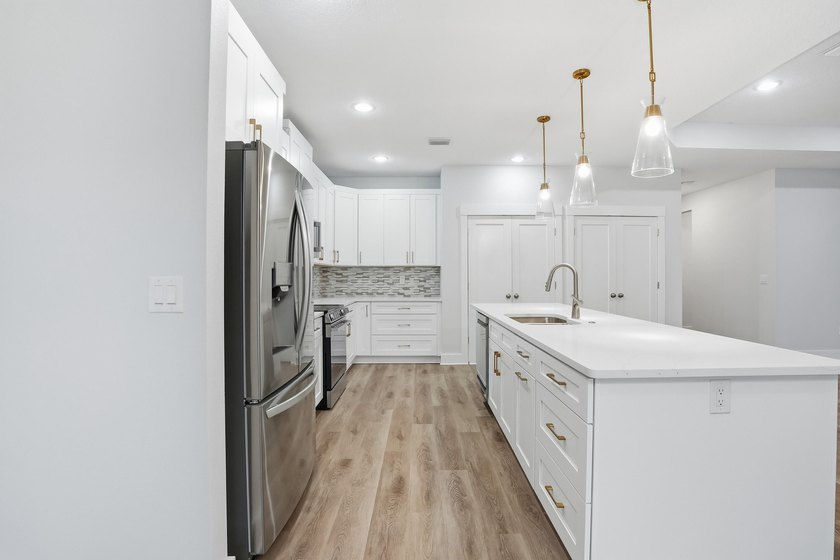$10,000 Anyway Money! 2-10 Builder Warranty! 1 Year Termite - photo 36