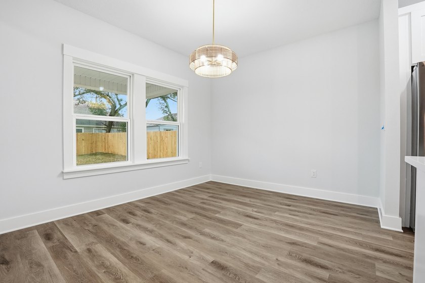$10,000 Anyway Money! 2-10 Builder Warranty! 1 Year Termite - photo 43