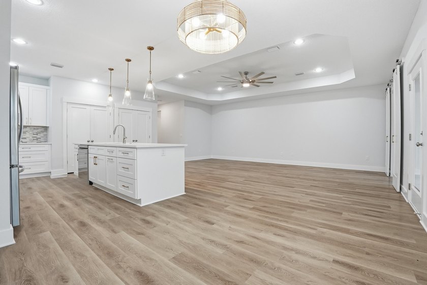 $10,000 Anyway Money! 2-10 Builder Warranty! 1 Year Termite - photo 44