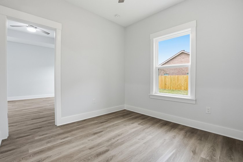 $10,000 Anyway Money! 2-10 Builder Warranty! 1 Year Termite - photo 46