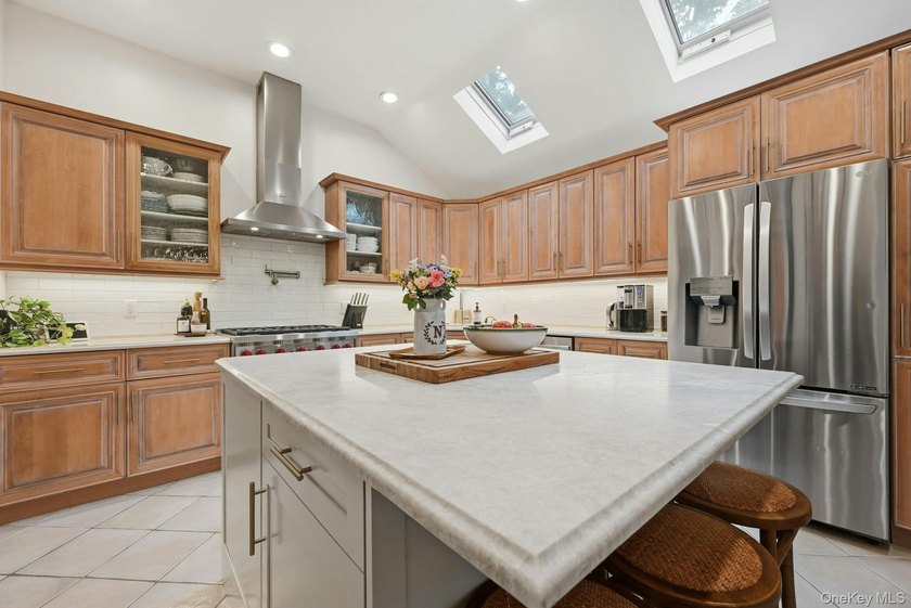 This classic brick ranch is picture perfect, with thoughtful and - photo 9