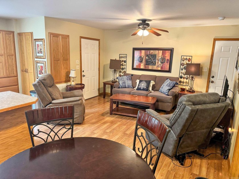 Very well-kept duplex in Heber Springs. This property is within - photo 11