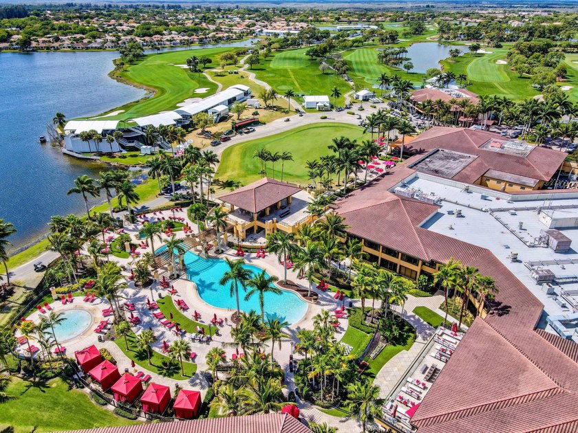 Darling upgraded open-floor plan 2B 2B plus Florida Room condo - photo 45