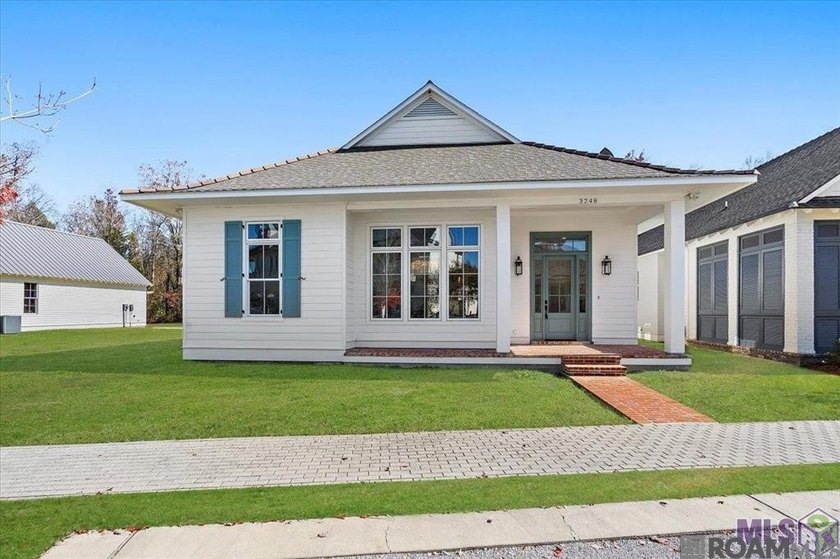 LOOKING FOR PEACE AND QUIET!!! BEAUTIFUL HOME IN POPULAR POINT - photo 3