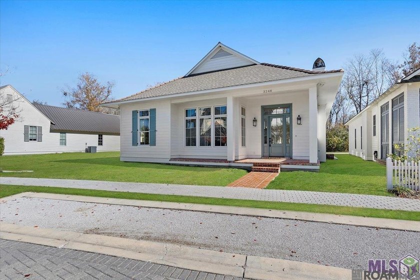 LOOKING FOR PEACE AND QUIET!!! BEAUTIFUL HOME IN POPULAR POINT - photo 5