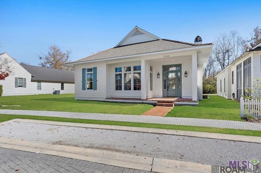 LOOKING FOR PEACE AND QUIET!!! BEAUTIFUL HOME IN POPULAR POINT - photo 6