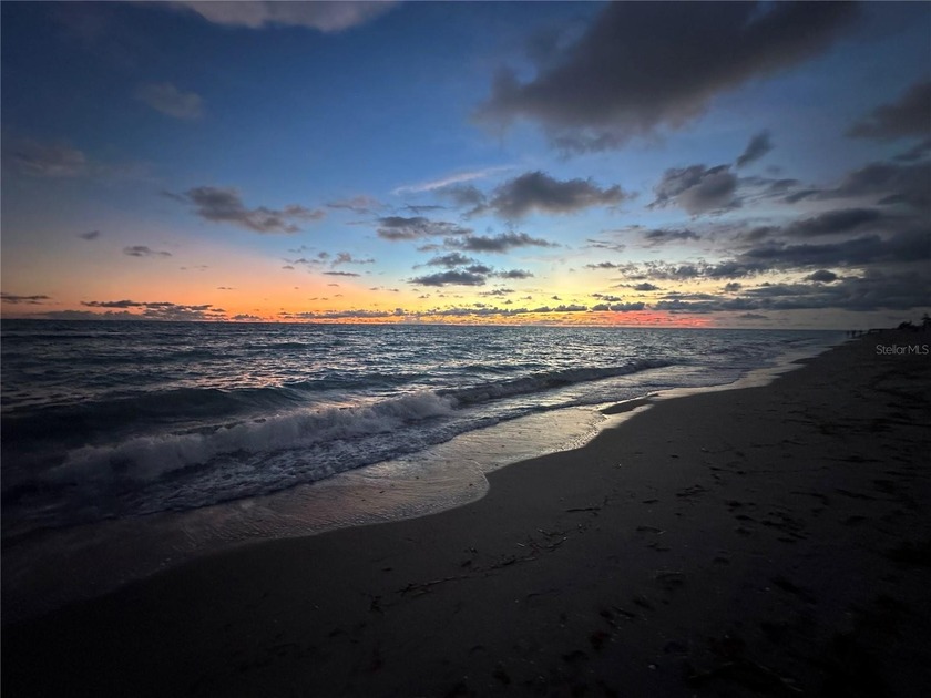 Looking for the perfect beach bungalow? This is it. Location - photo 3
