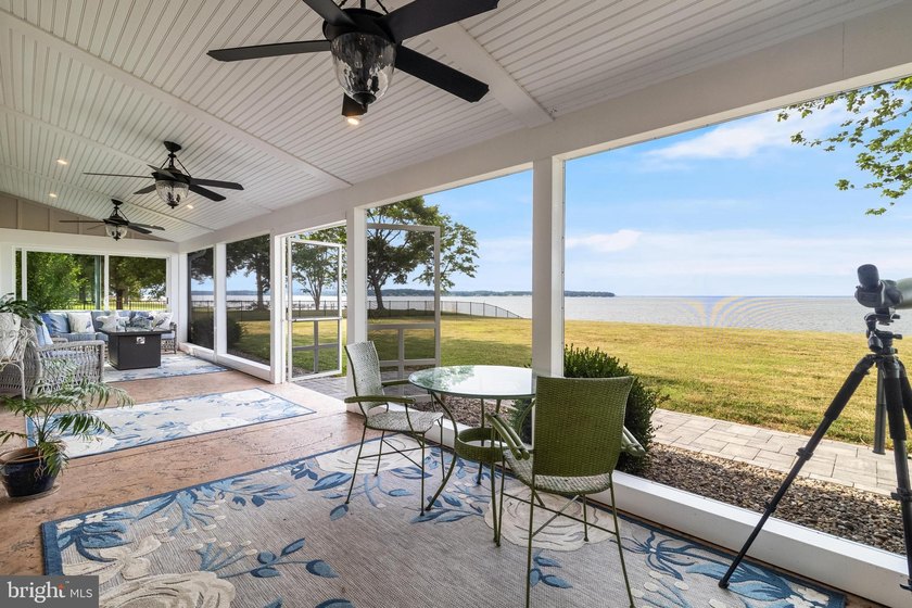 Welcome to an extraordinary waterfront experience in the - photo 18