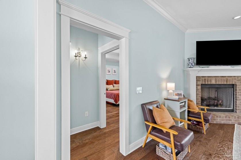 Located in the gated community of Huntington Creek, this - photo 20