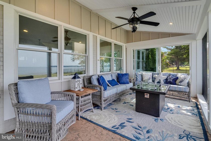 Welcome to an extraordinary waterfront experience in the - photo 20