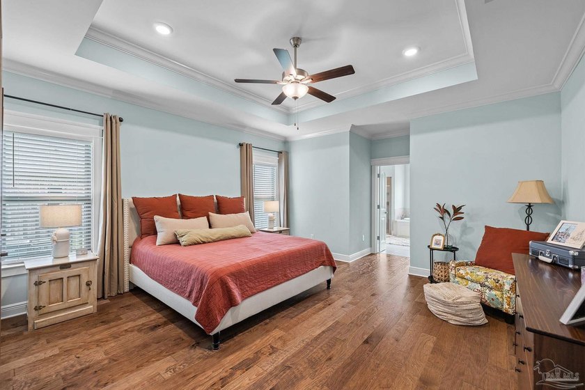 Located in the gated community of Huntington Creek, this - photo 21
