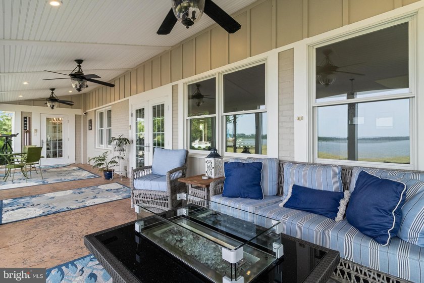Welcome to an extraordinary waterfront experience in the - photo 21