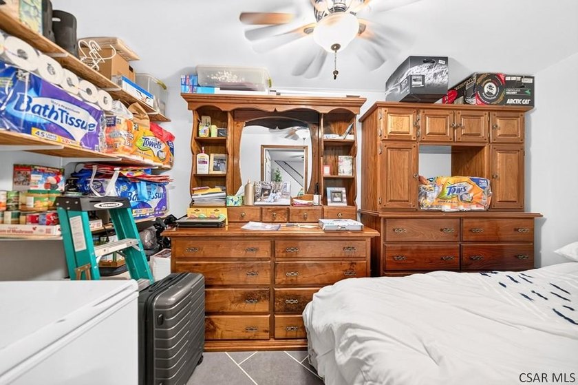 Charming, MOVE-IN-READY providing a functional layout perfect - photo 28