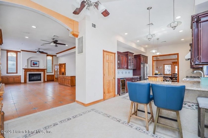 Welcome to 437 Lighthouse Ave! Exceptional custom-built luxury - photo 37
