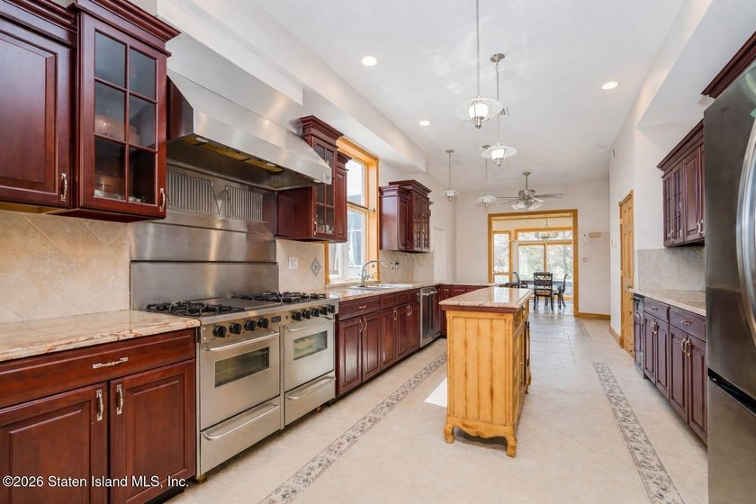 Welcome to 437 Lighthouse Ave! Exceptional custom-built luxury - photo 38