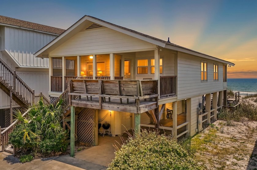 Experience the ultimate Pawleys Island lifestyle with this - photo 2