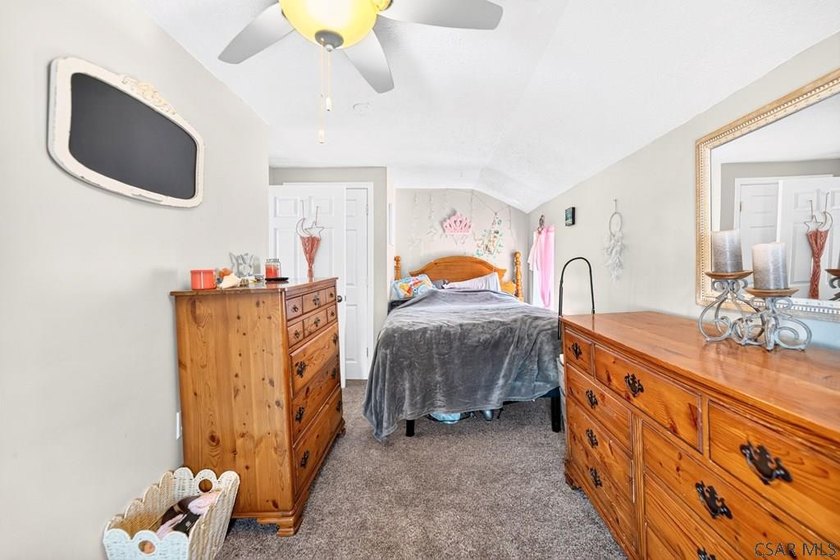 Charming, MOVE-IN-READY providing a functional layout perfect - photo 46