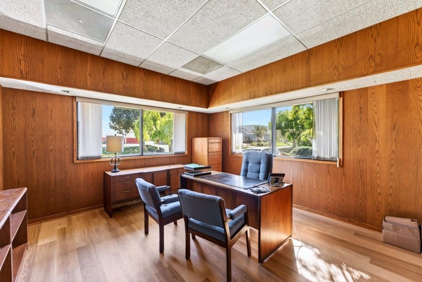Rare opportunity to acquire two adjacent light industrial - photo 18