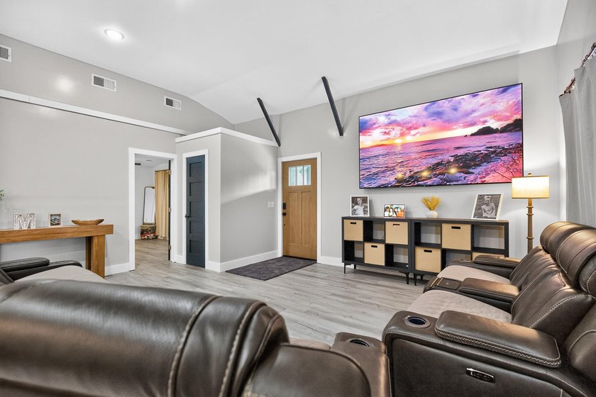 Escape to your own private country retreat on 13.33 breathtaking - photo 10