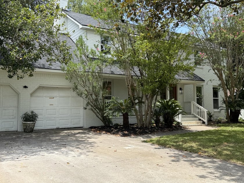 This 2,950-square-foot home has been completely rebuilt through - photo 3