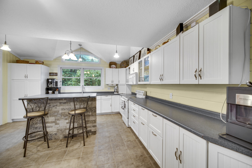 Lake Latonka lifestyle! - photo 25