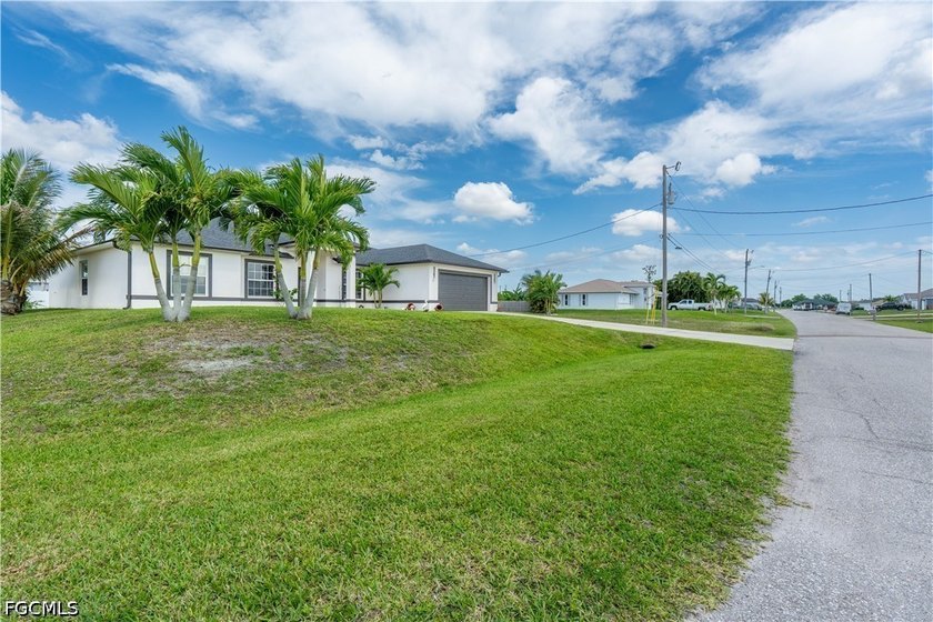 ***SELLER CONTRIBUTION of $10,00 TOWARDS BUYER CLOSING - photo 4