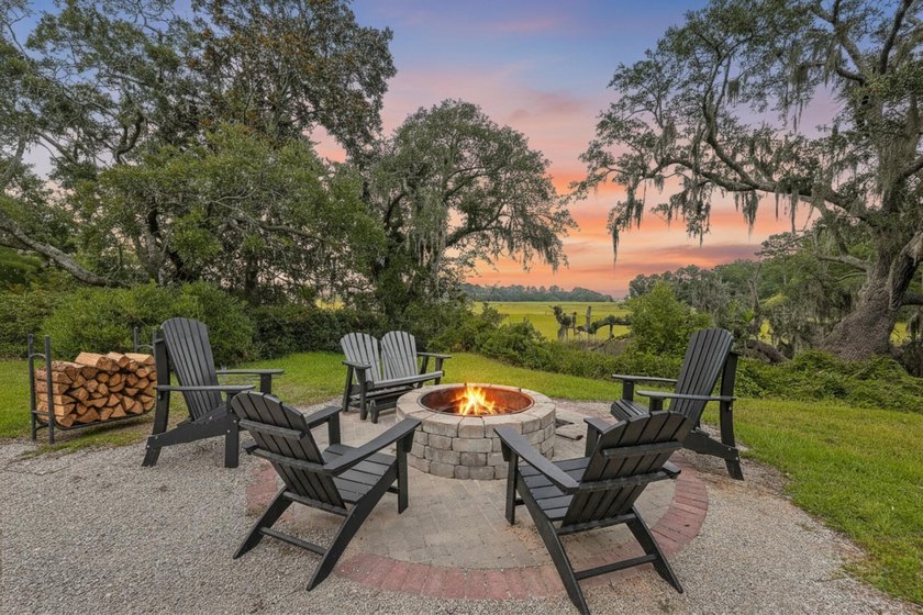 Tucked within Avenue of Oaks, one of West Ashley's most - photo 5
