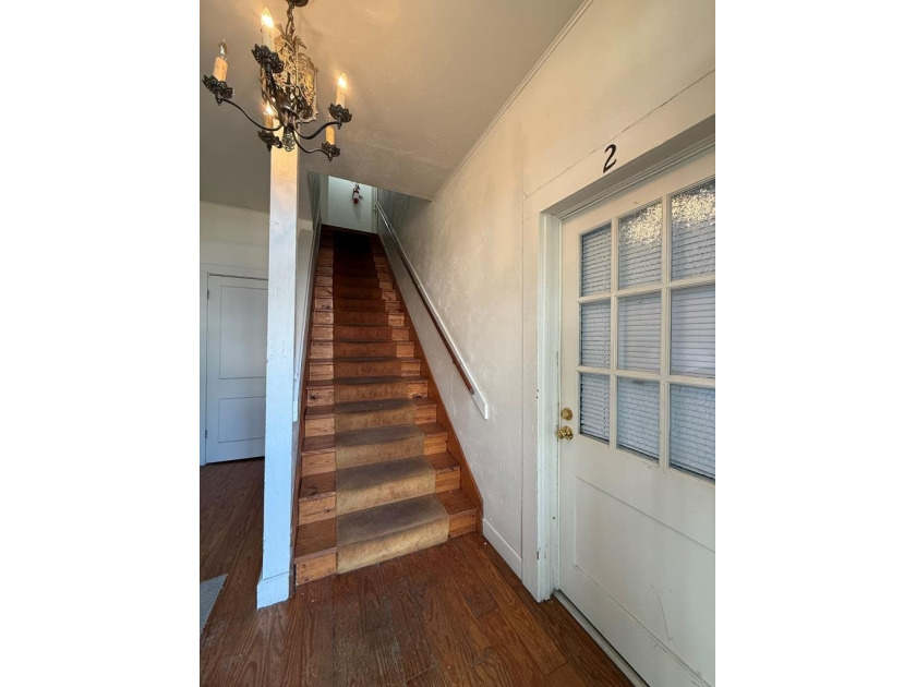 Six unit apartment building with some recent cosmetic remodels - photo 8