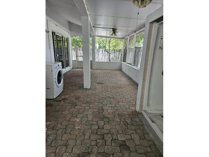 This exceptional Four Bedrooms , 3 Full bath rooms offering - photo 15